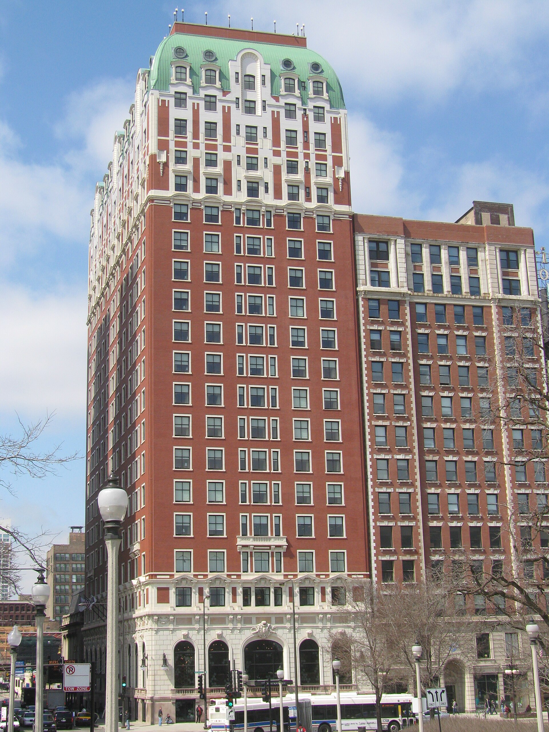 Cottonwood Hotel — Omaha, Nebraska